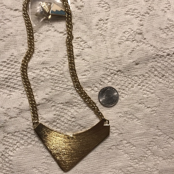 Vintage Trefari Enamel necklace and earring set - Picture 3 of 4